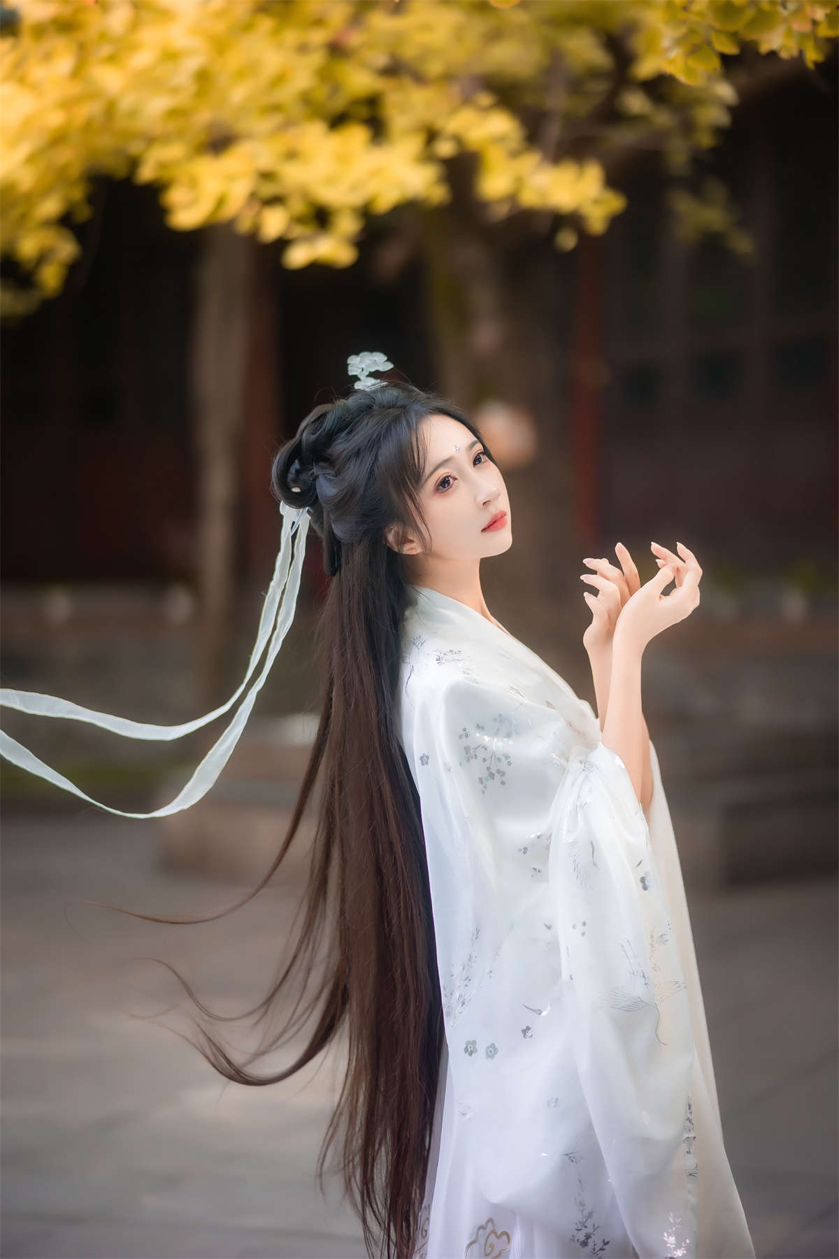 YITUYU艺图语 2022.11.23 白衣渡我 -绮罗生的小苏苏--日更街拍