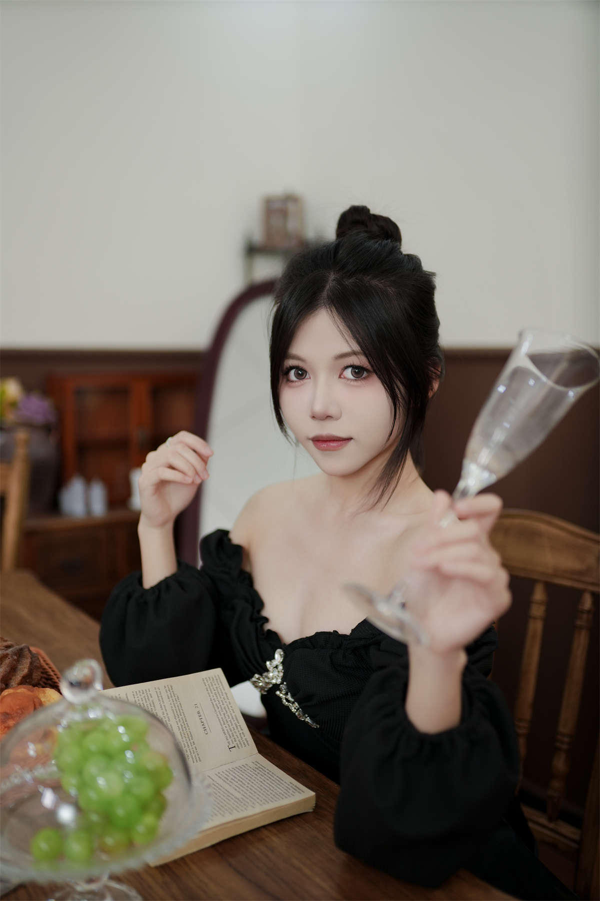 YITUYU艺图语 2025.01.17 法式优雅 璇-日更街拍