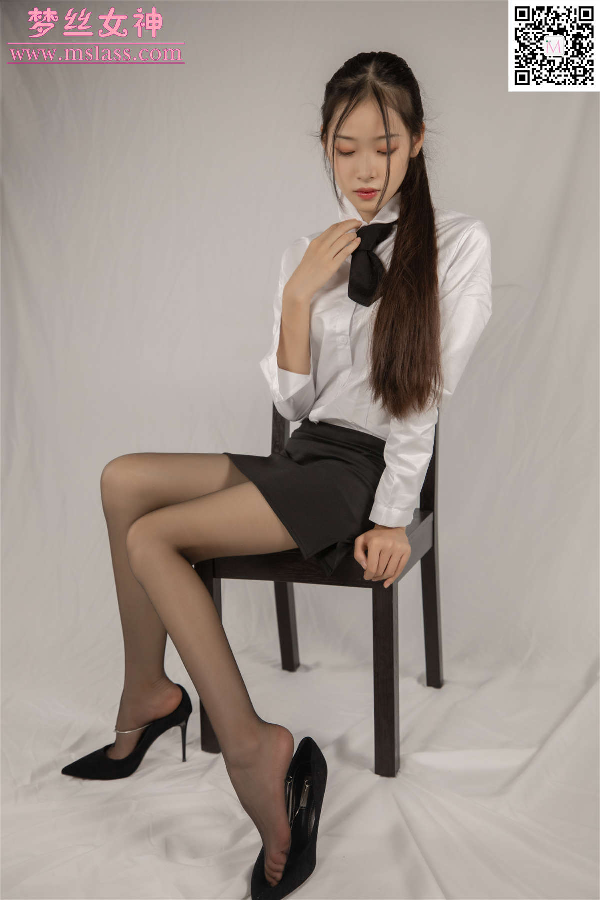 图片[2]-2020.08.08 诗琪《OL》-日更街拍