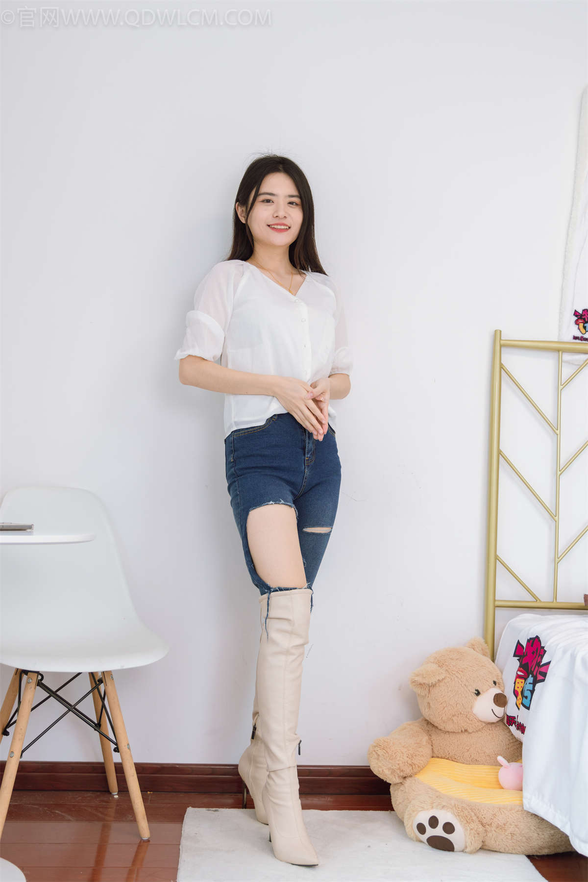 物恋传媒 NO.1211 然然-遥远的她-日更街拍