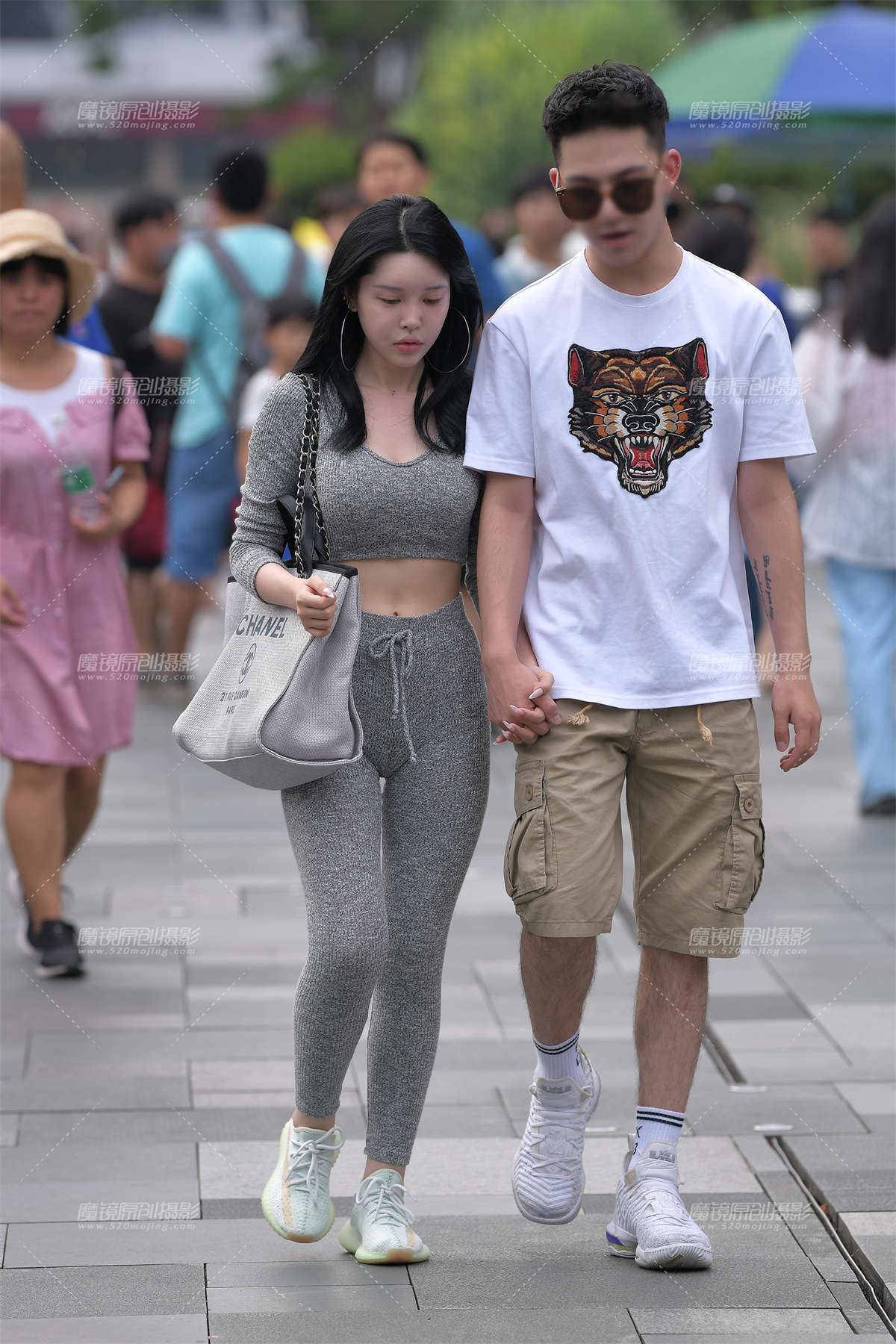 HAO身材的女友-日更街拍