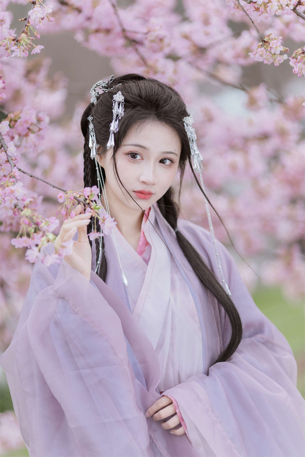 YITUYU艺图语 2025.04.19 春风如画 绮罗生的小苏苏-日更街拍