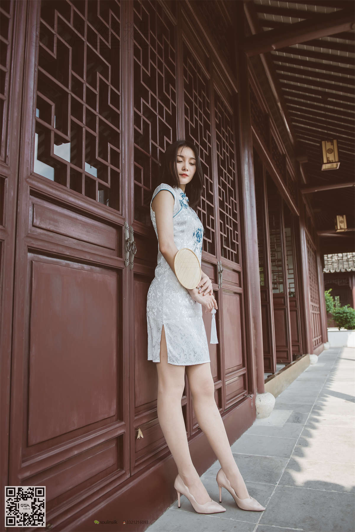 图片[2]-SSA丝社 NO.111 君君 腿模君君的旗袍秀-日更街拍
