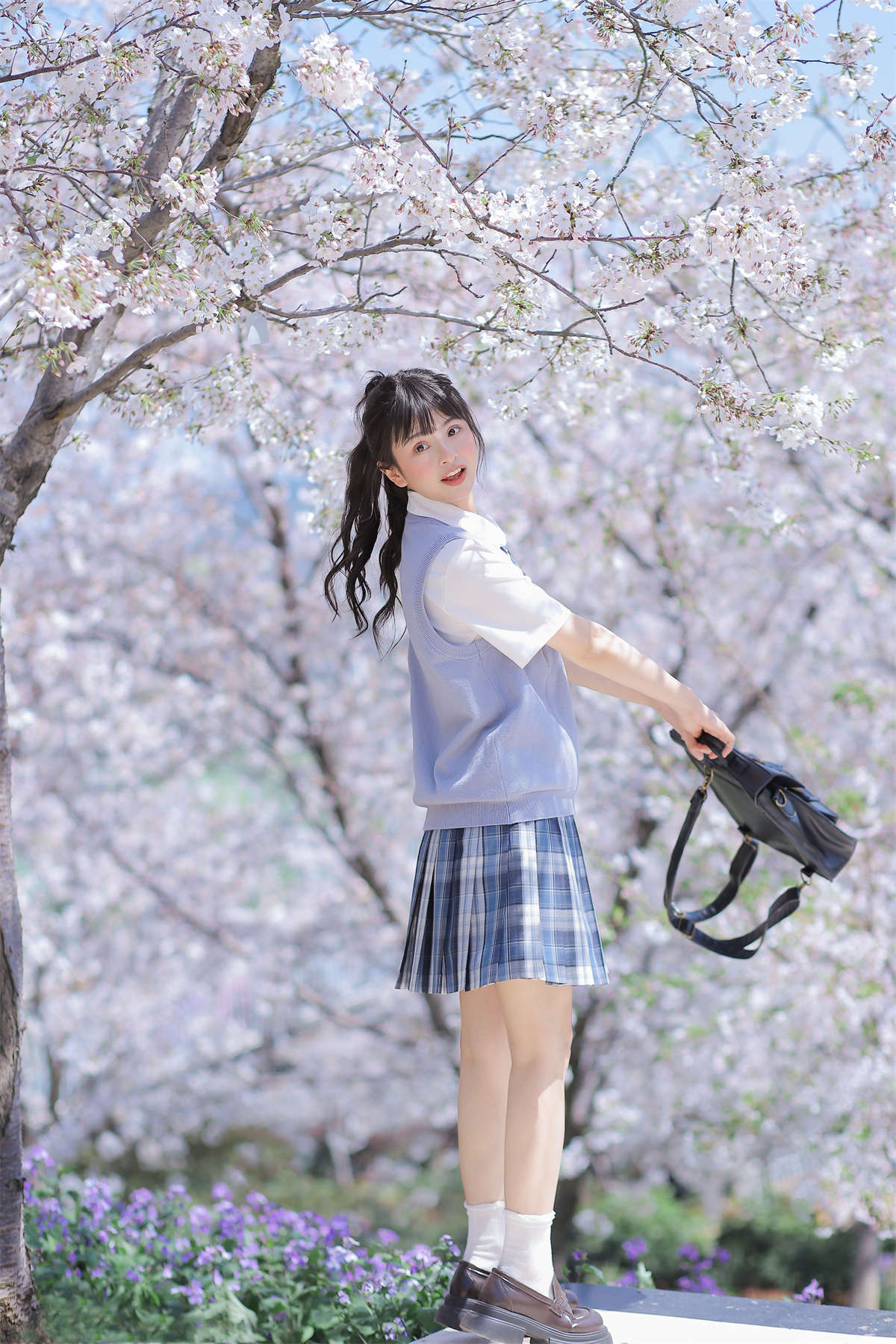 图片[2]-YITUYU艺图语 2025.04.19 花信物语 捉到一只苏苏-日更街拍