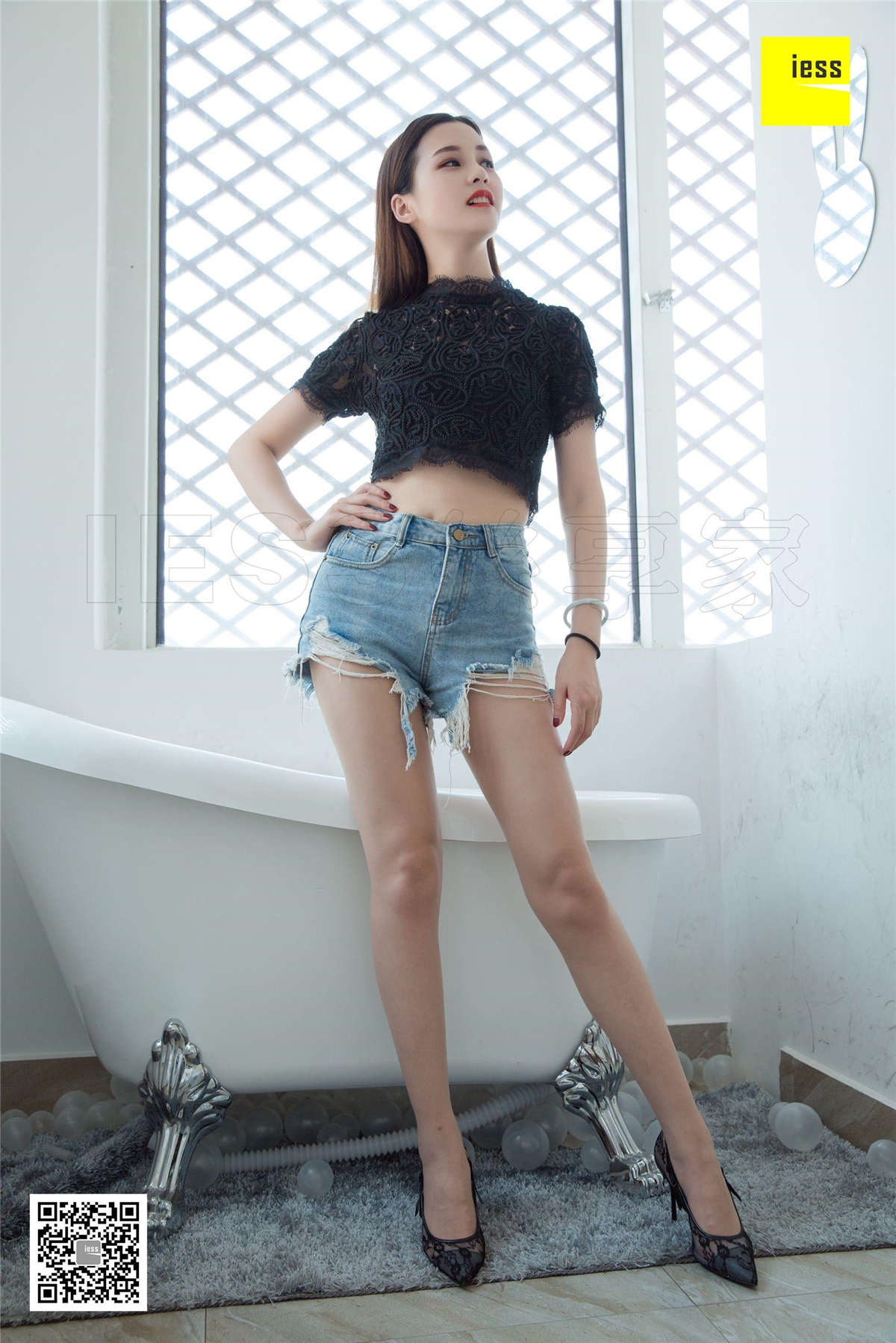 IESS异思趣向 丝享家282期：九妹浴缸牛仔短裤九妹-日更街拍