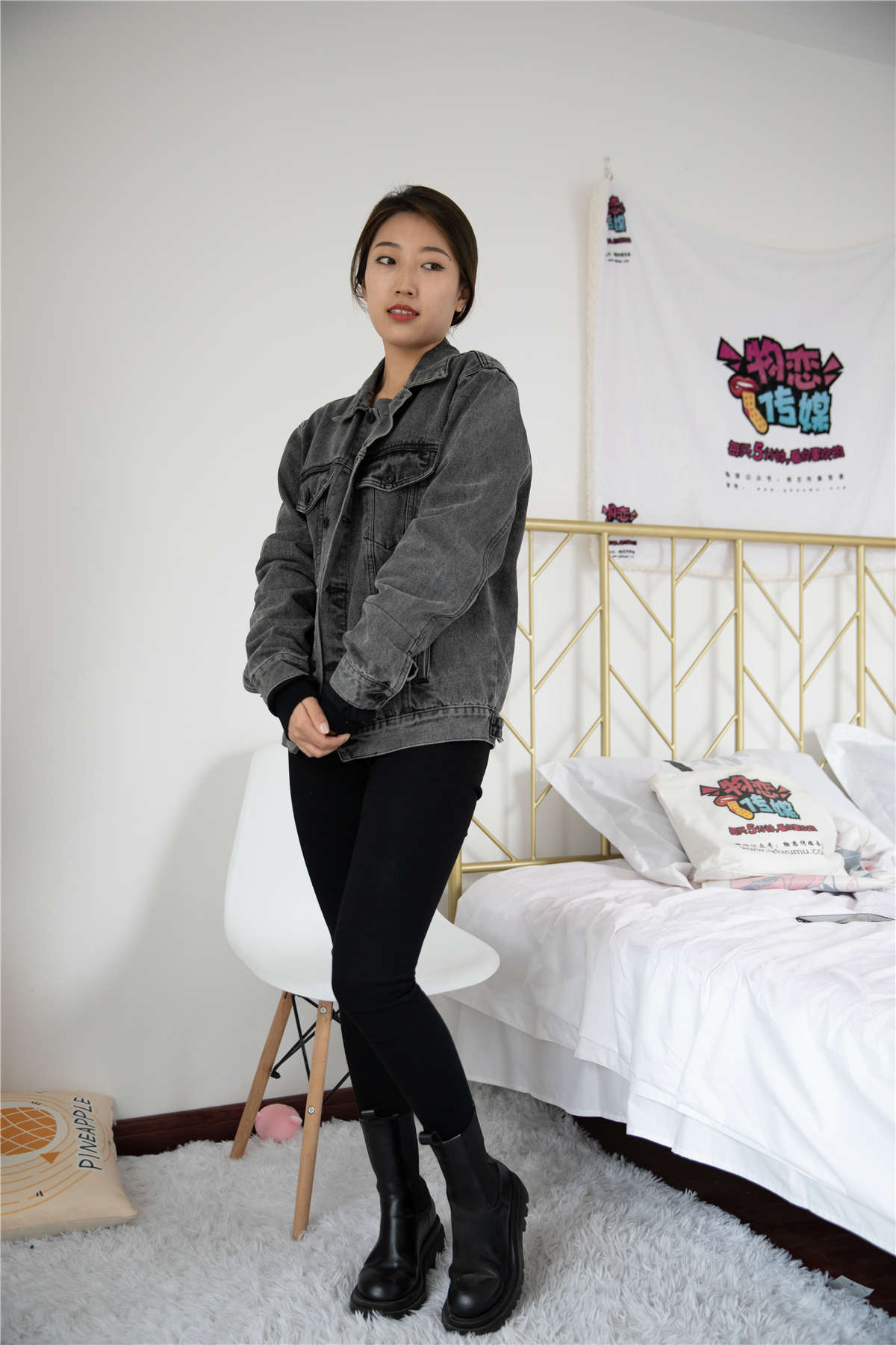 物恋传媒 NO.685期 雅梦-远方的星-日更街拍