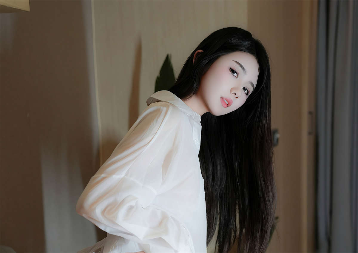 图片[2]-Xiuren秀人网 2024.11.04 NO.9389 Lucky--日更街拍