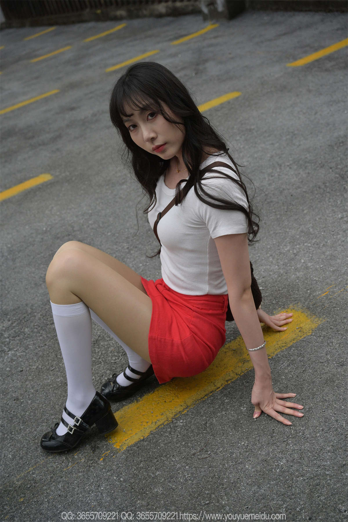 图片[2]-IESS异思趣向 2025.05.16 丝享家 2055：团团 红裙子（上）-日更街拍