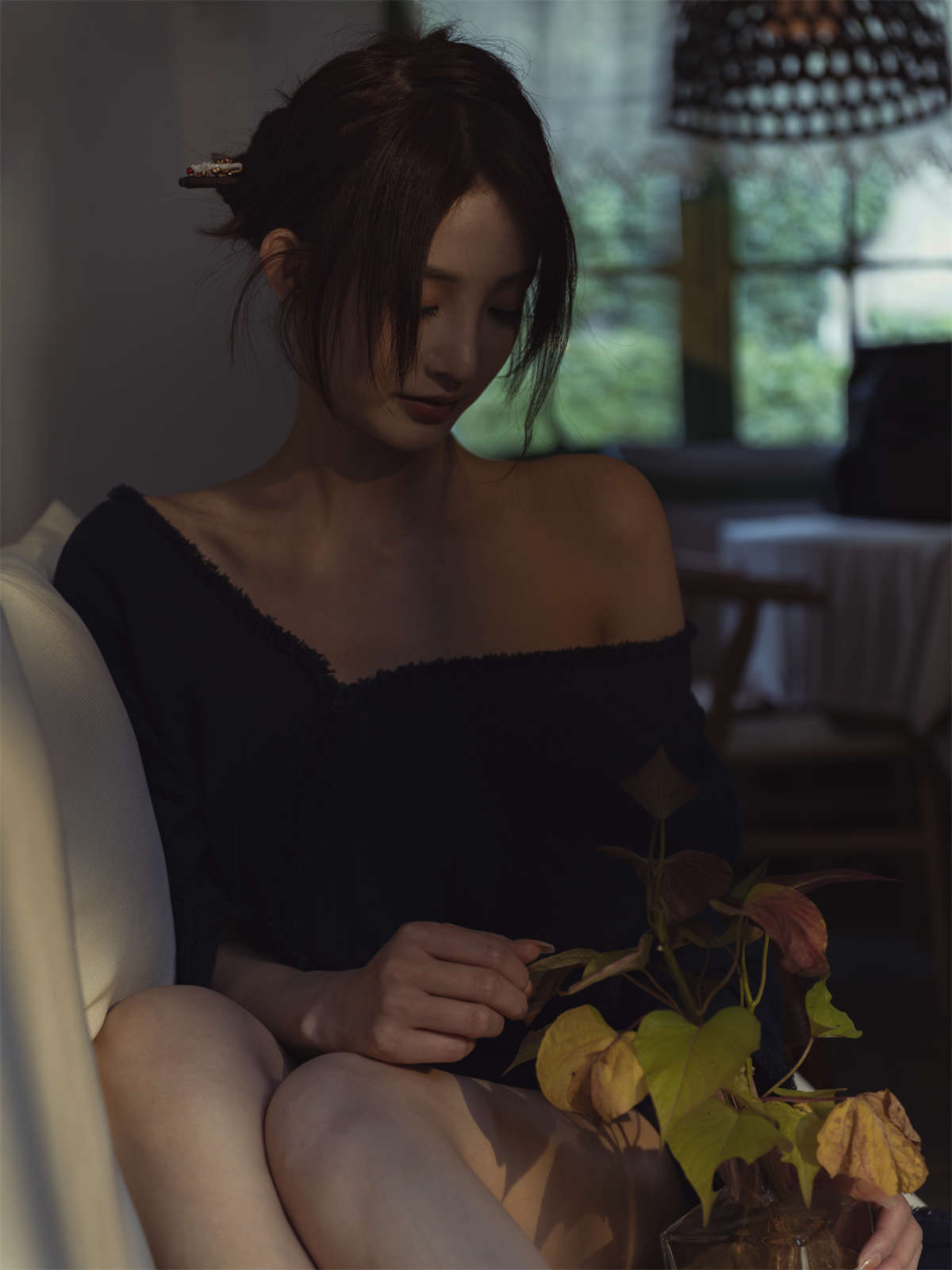 YITUYU艺图语 2025.01.19 金秋会凋谢 文文子插图1