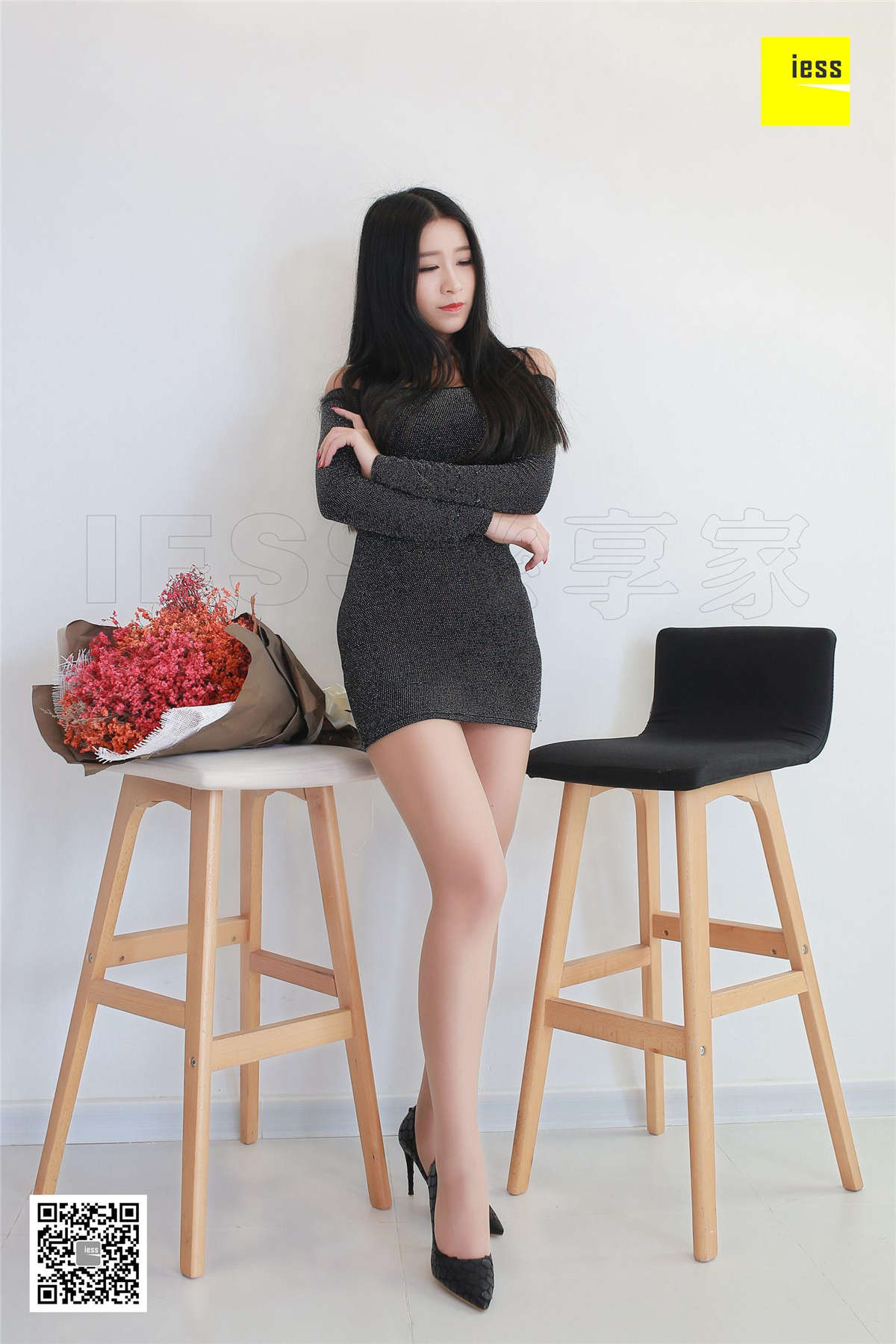 IESS异思趣向 丝享家284期：我说翘臀你说哟DJ-日更街拍