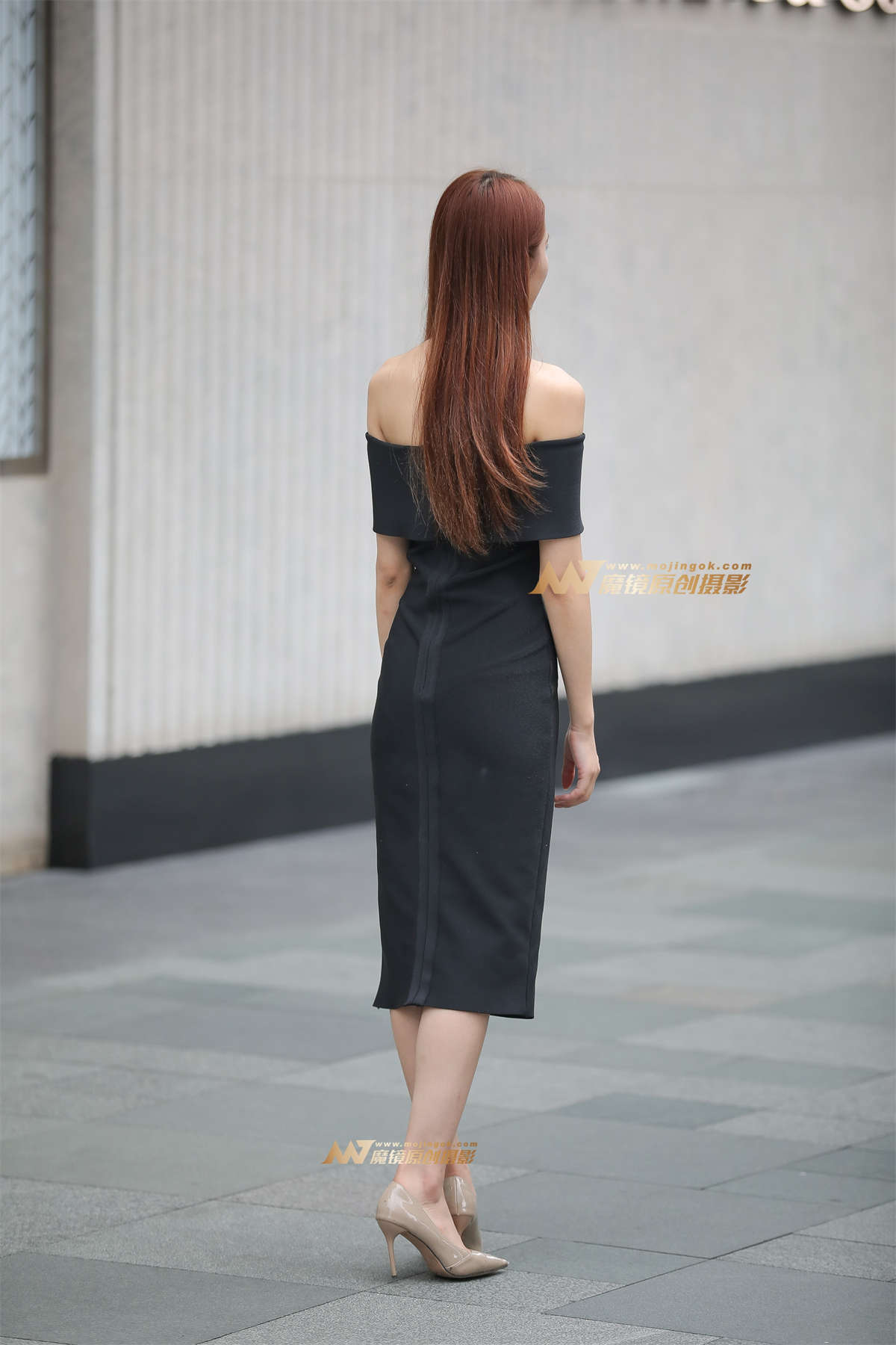 【凯恩赛帖】气质修身美女-日更街拍