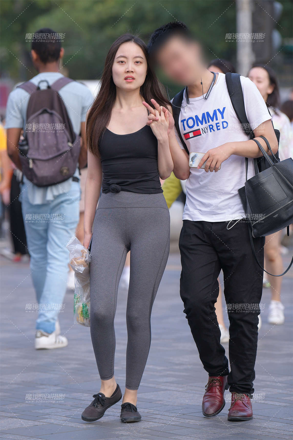 【街拍之魂赛帖】这才是蜜桃臀-日更街拍