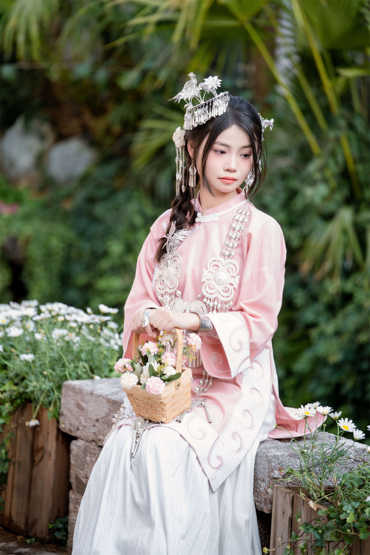 YITUYU艺图语 2025.04.19 月亮的女儿 杨敏婷-日更街拍