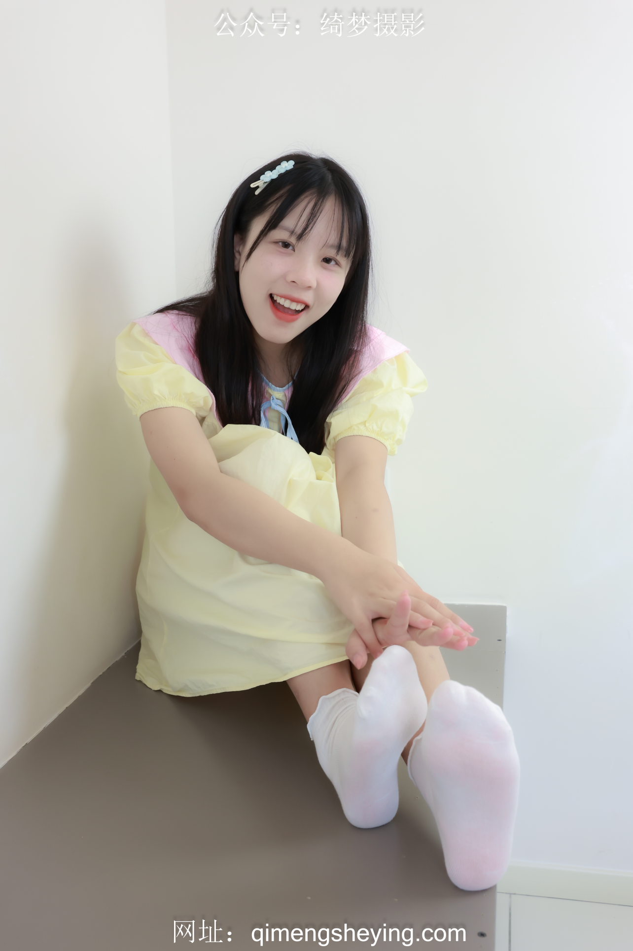 绮梦 No.0046期 琳琳（花絮视频版）【图包+视频】-日更街拍