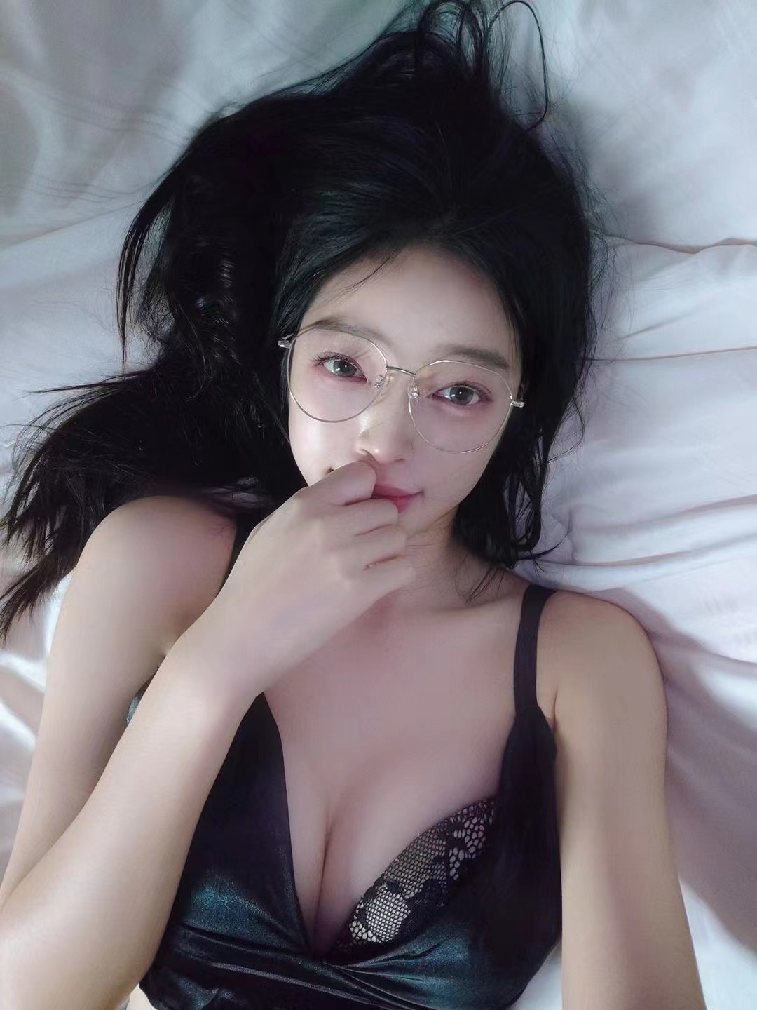 抖音网红:徐珺大哥最新合集下载插图10 抖音网红:徐珺大哥最新合集下载插图10