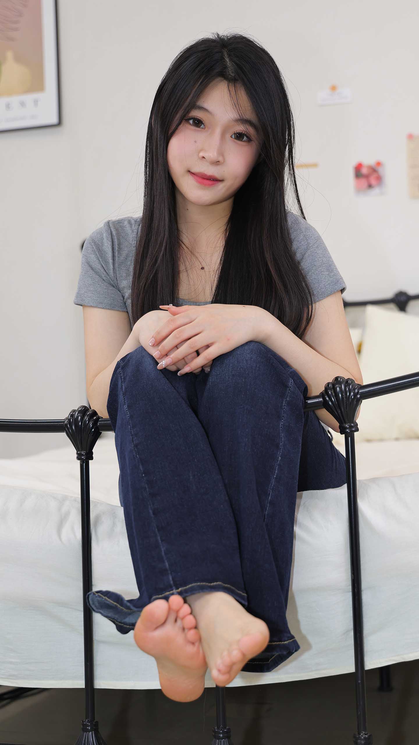 绮梦摄影：第430期 小芸（ 无印珍藏版）【图包+视频】-日更街拍